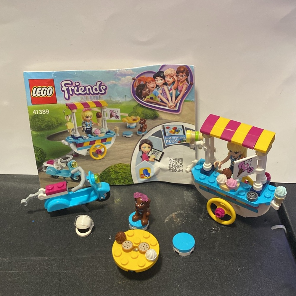 LEGO Friends Puppy Playground Set n Ice cream 🍦 shop set